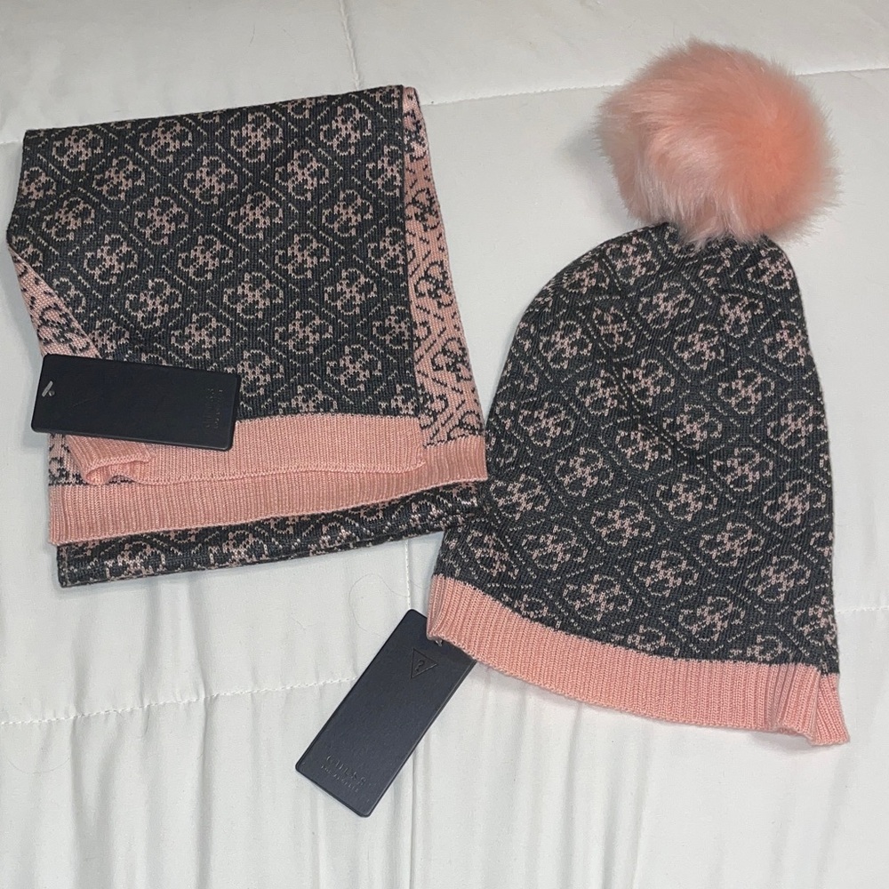 NEW Guess Pink Knit Hat and Scarf Set